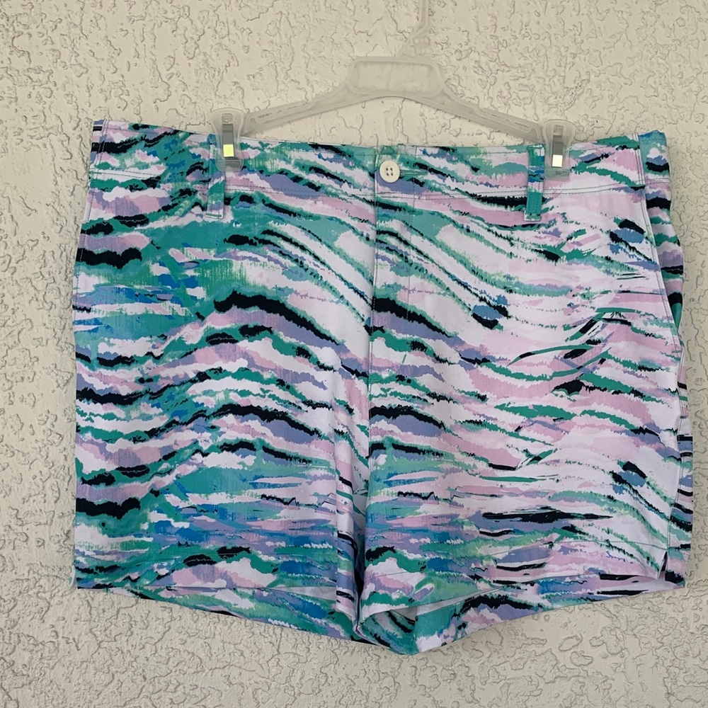 Reel Legends Women's Aqua and Pink Patterned Shorts size 14
